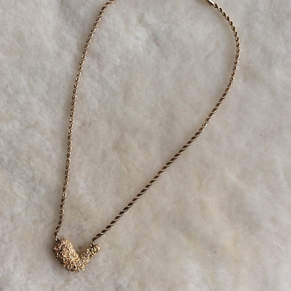 CARDI B.Fried chicken wing necklace, new gold tone - Picture 4 of 8